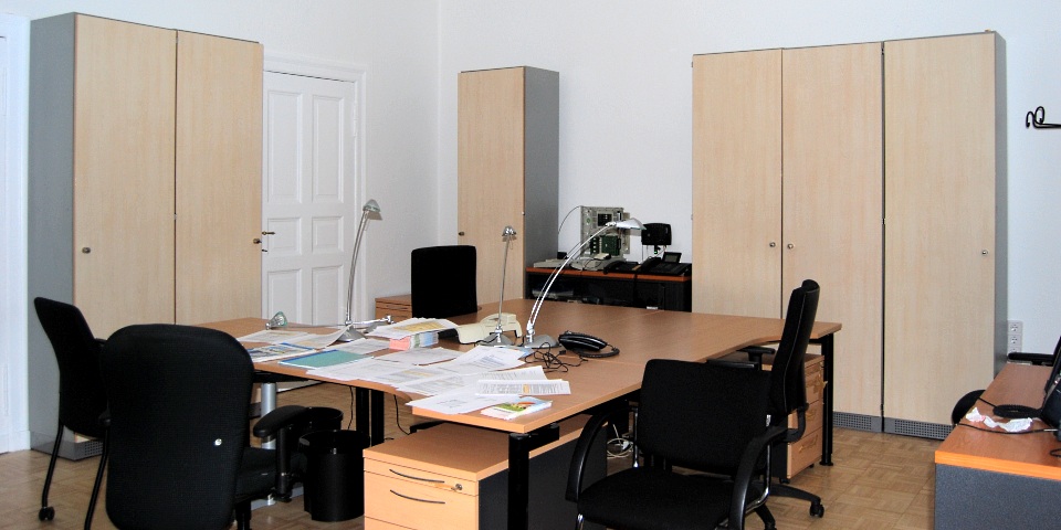 office-4-sale_Bueromoebel-Spende-bei-kinderhoffnung-eV